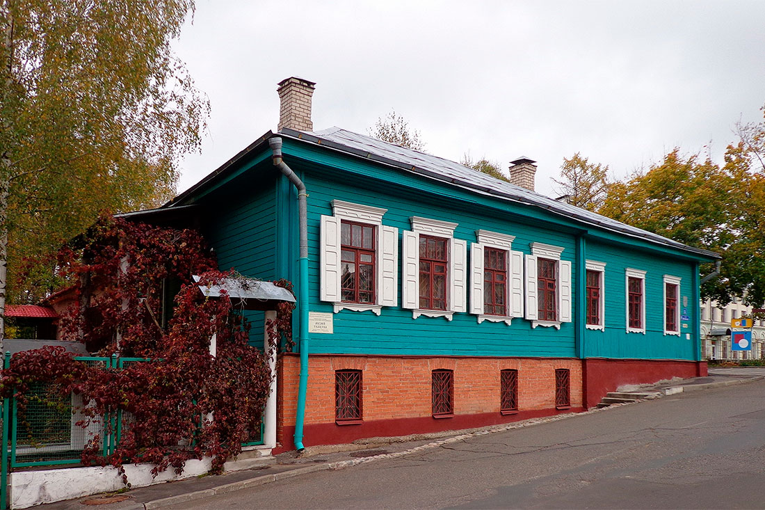 museum-of-traditional-hand-weaving-of-poozerie