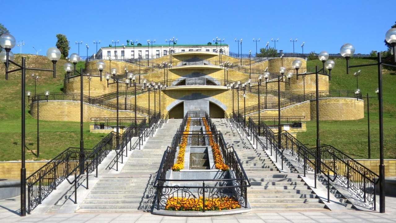 Podnikole01