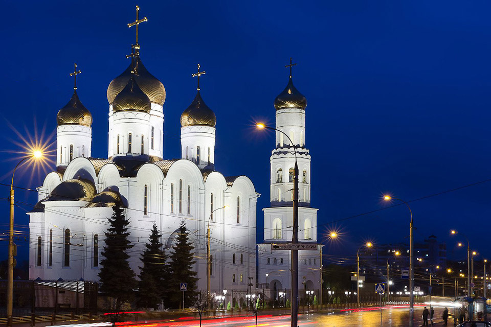 6._Bryanskiy_Kafedral_nyy_Sobor_vo_Imya_Svyatoy_Troitsy