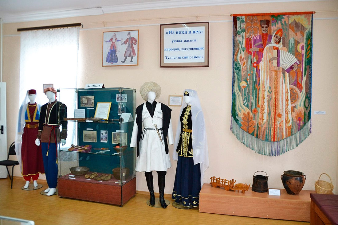 tuapse-museum-of-history-and-local-lore-poletaev