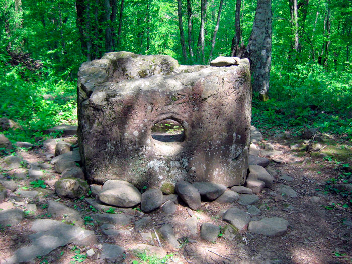 megaliths-psynako