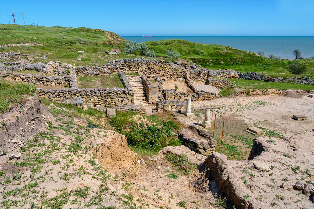 ancient-settlement-of-nympheus