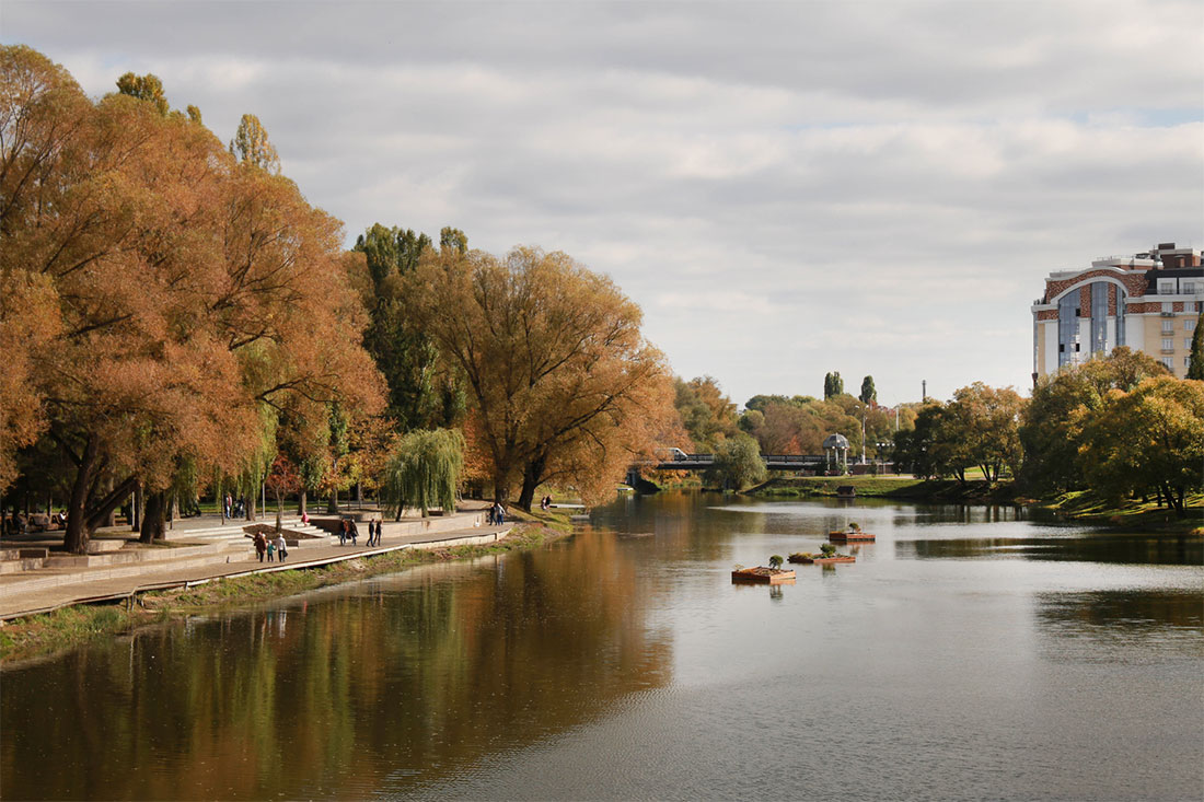 vezelka-embankment