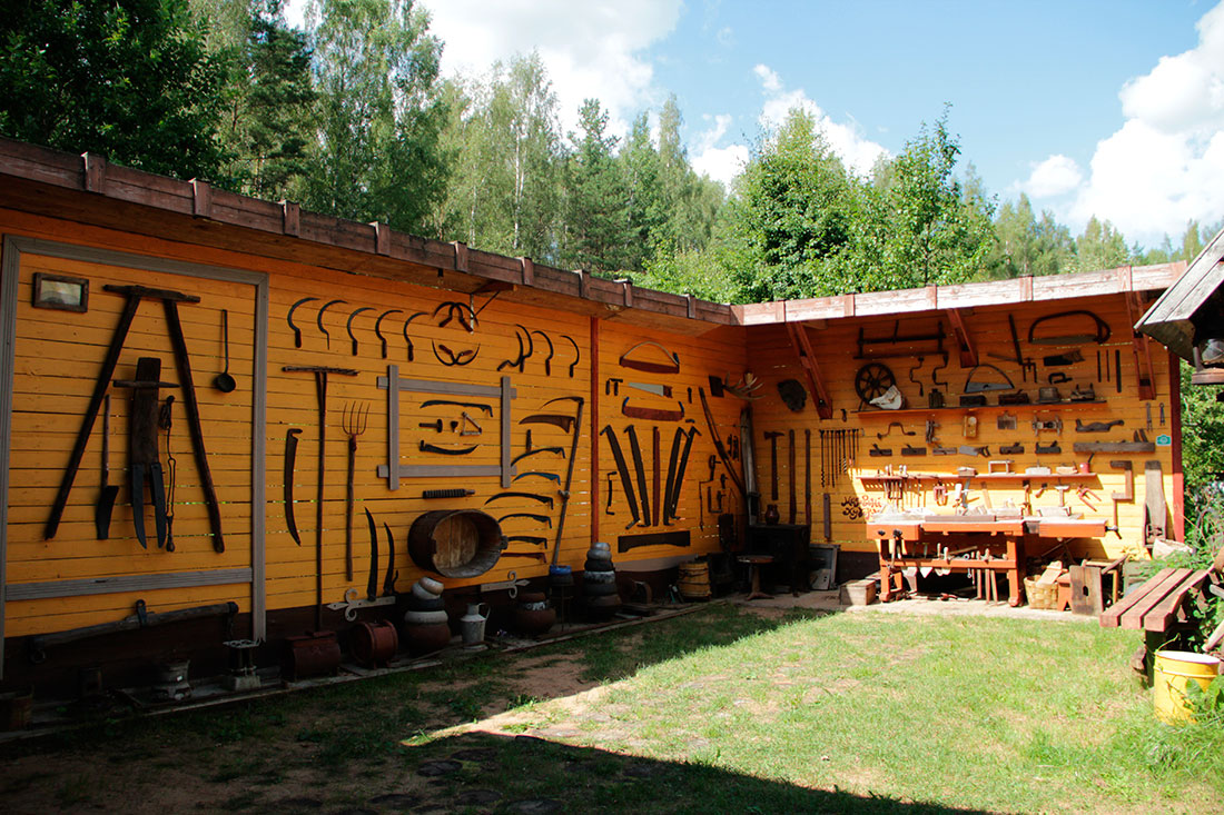 honey-farm