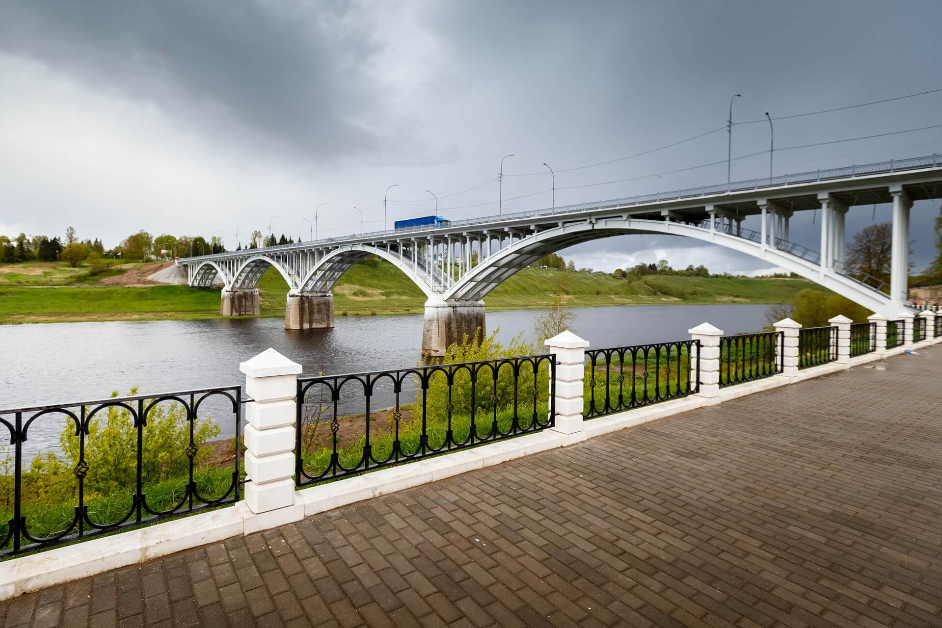 naberezhnaya-volgi-starica
