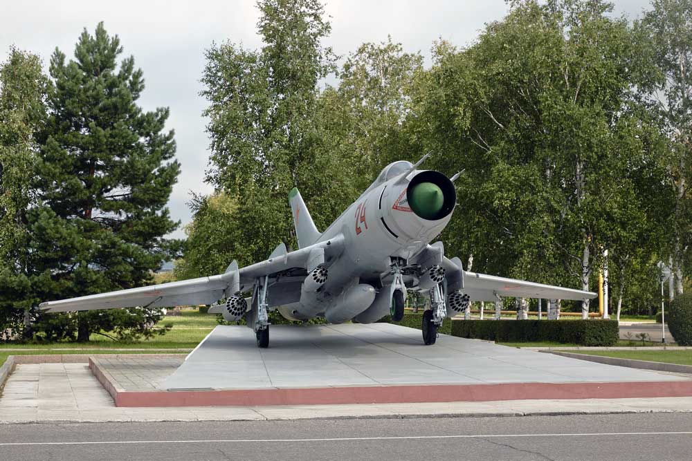 su17
