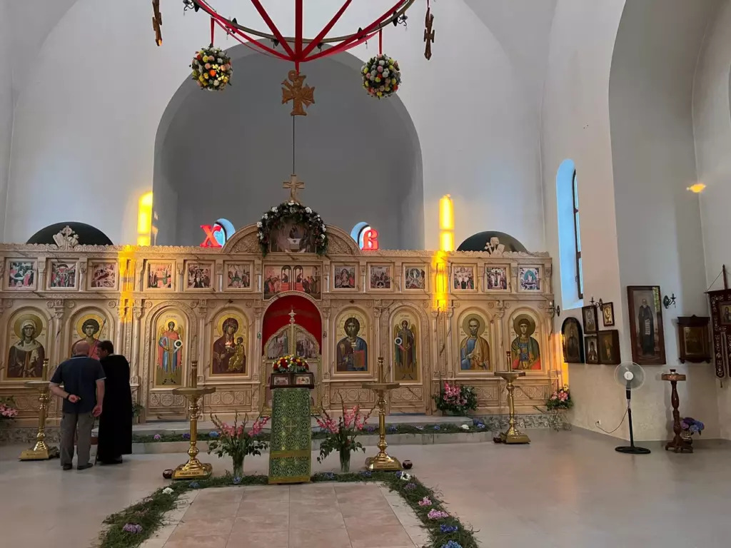 glavnyy-altar-1024x768