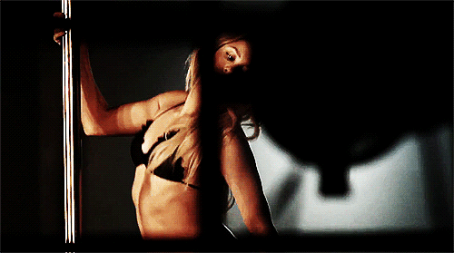 ТЕЛОЧКА ТАНЦУЕТ