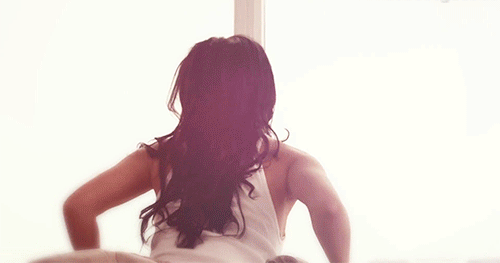 попец подымаТЬСЯ С КРОВАТИ ХОРОШ