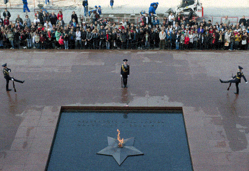 1353001868_gif7_yapfiles.ru