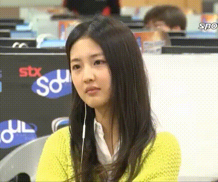 гифки-улыбка-собеседование-675524