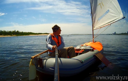 volzhanin-proplyl-500-kilometrov-po-volge-na-naduvnoy-lodke-fotootchet-2