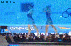 Synchronized-swimmers-upside-down