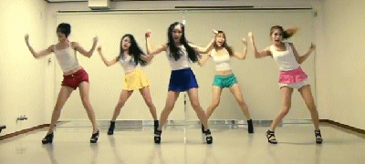 гифки-Китай-танцы-телка_с_лева_наложала_а_так_норм-407626