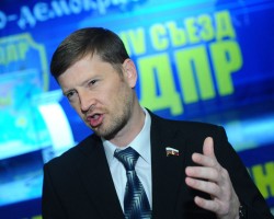 1364813497_0296.250x200