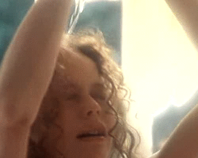 2. Елена Корикова топлесс.