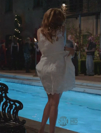 Задница Мэгги Грэйс.