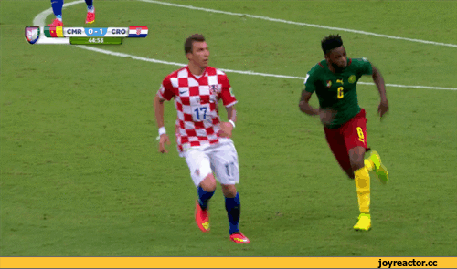 -футбол-нападение-1330458