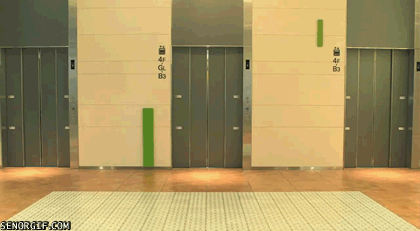 пикачу в лифте в офисе нинтендо