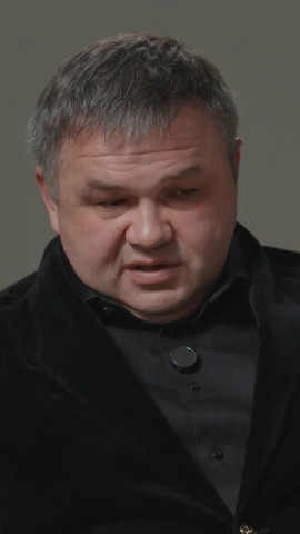 Правильно говорит: а судьи - где?