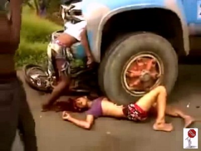 Хрустики врезались так что захрустели все суставы ...