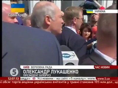 Лукашенко на инаугурации Порошенко отвечает на вопросы журналистов.