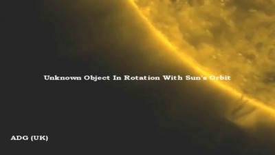Solar UFO Collects Plasma Then Engage's Warp 2012 HD