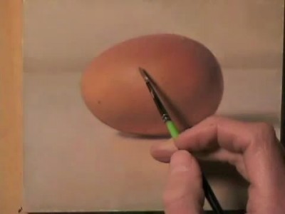 Художник ломает нарисованное яйцо.