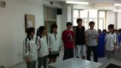 Китайские школьники поют хиты Любэ