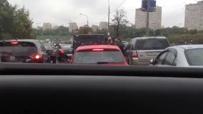 08.09.2013 13:47, источник: Autonews.ru Охрана VIP-кортежа избила водителя в центре Москвы