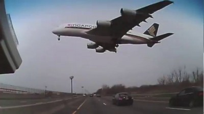 Низкий проход над трассой A380 посадка в Кеннеди аэропорт