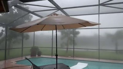 -Люблю дождь, грозу, это прекрасно.