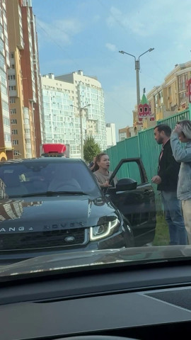 Как таким выдают права?