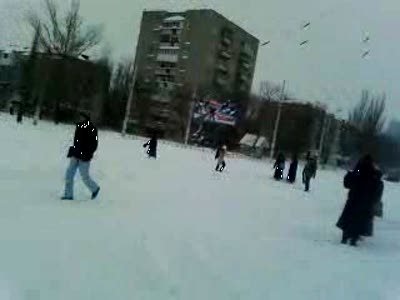 Снег в Луганске