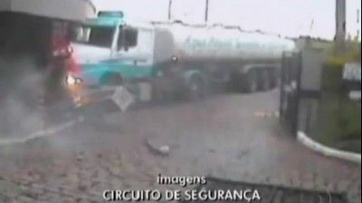 Авария двух грузовиков