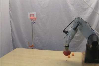Робот - баскетболист