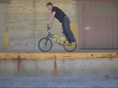 Tim Knoll - трюки на BMX