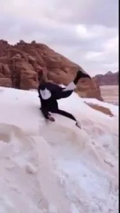Первый снег в жизни бедуина