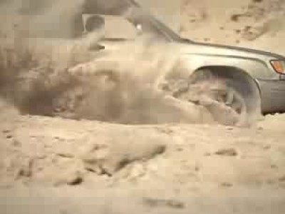 Subaru Forester в песчаном карьере