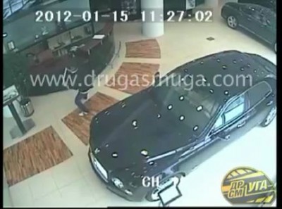 Попытка ограбления салона Bentley в Киеве