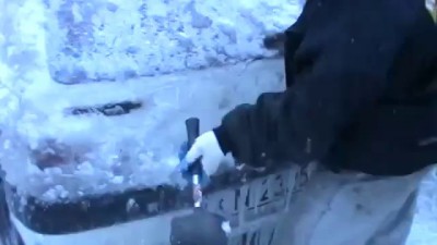 Очистка машины от льда