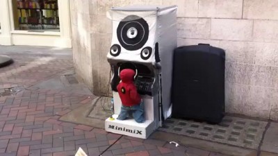 The world's smallest DJ