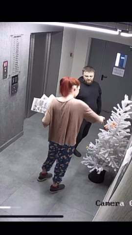 С такими
замечательными людьми, можно спокойно жить в одном доме