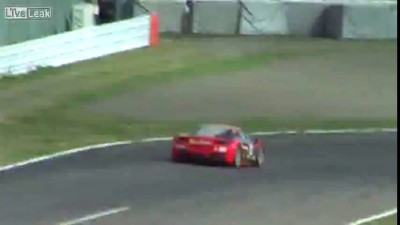 Просто ужасная авария Ferrari на трассе Сузука в Японии