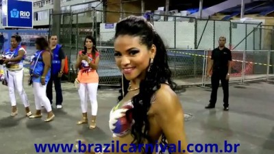 2013 Heat in Rio Carnival Body Painted: Diva Michelle Jabulani partially painted