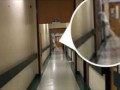В коридоре больницы засняли привидение
