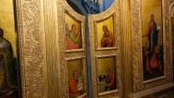врата церкви Киприана и Иустины