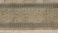 Flowers_in_marble,_Taj_Mahal,_Agra,_UP,_India