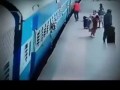 Borivali Station CCTV Footage Of Accident | woman died