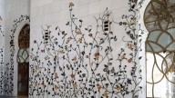 Abu_dhabi,_Moschea_dello_Sceicco_Zayed,_atrio_della_sala_di_preghiera,_paresti_con_incrostazioni_flo